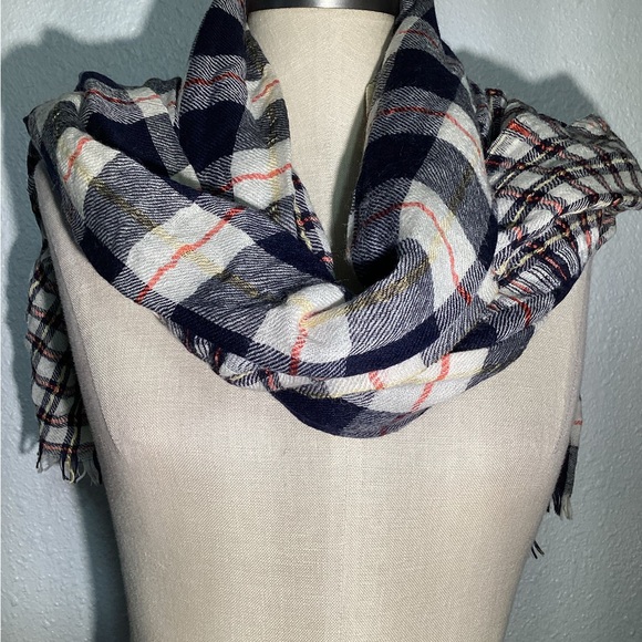 J. Crew yarns linen blend Plaid scarf - Picture 4 of 7